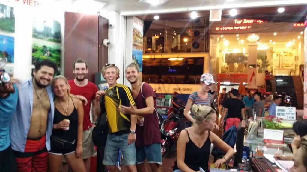 Vinh Hostel Хошимин Экстерьер фото