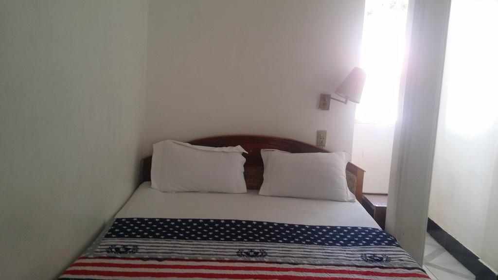 Vinh Hostel Хошимин Экстерьер фото